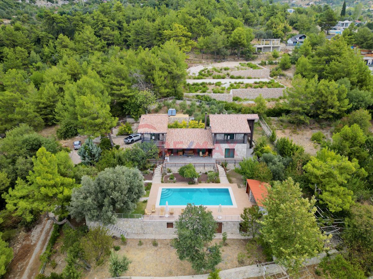 RE/MAX PUPA'DAN KALKAN İSLAMLAR'DA DOĞA İÇİNDE MUHTEŞEM MANZARALI SATILIK VİLLA - Görsel 2
