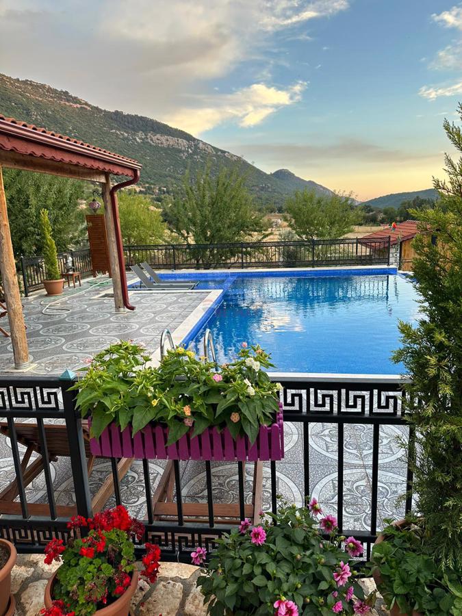 RE/MAX PUPA'DAN KALKAN İKİZCEDE SATILIK LÜKS ÇİFTLİK EVİ - Küçük Görsel 3