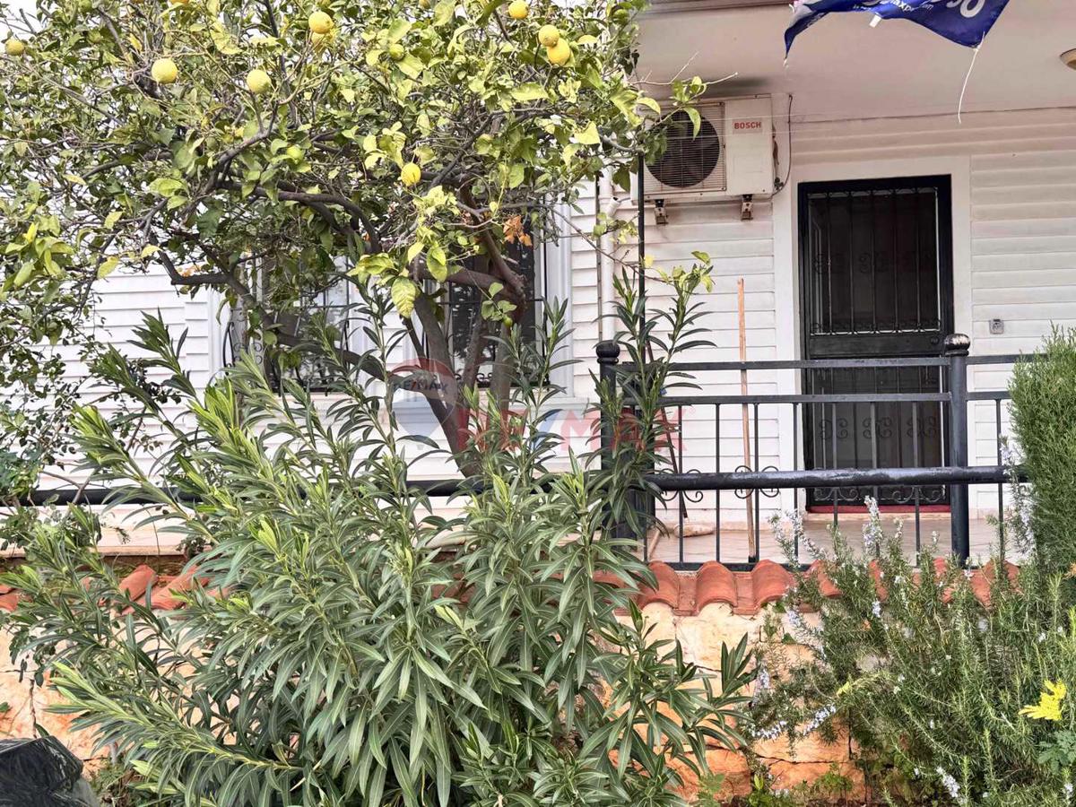KAŞ MERKEZ'DE DENİZ MANZARALI 2+1 75 m2 NET KULLANIM GİRİŞ KAT - Küçük Görsel 3