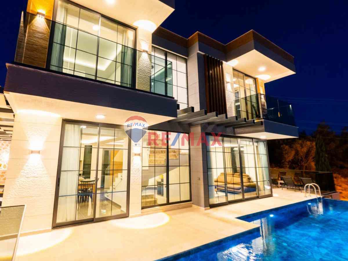 RE/MAX PUPA KAŞ KALKAN 4+1 LÜKS VILLA - Küçük Görsel 4