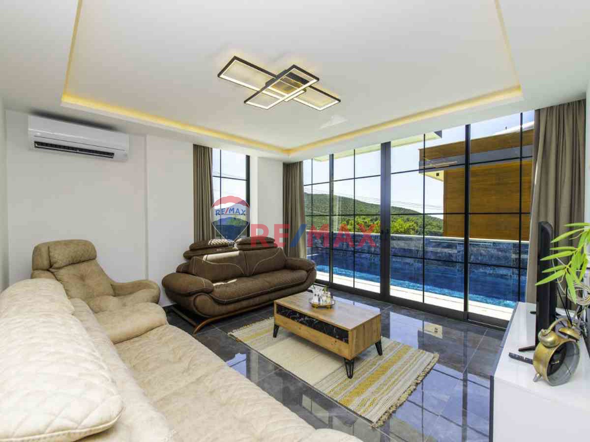 RE/MAX PUPA KAŞ KALKAN 4+1 LÜKS VILLA - Görsel 5