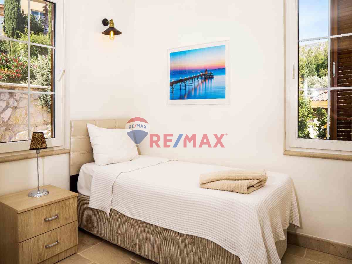 REMAX PUPA KAŞ KALKAN LAVANTA SİTESİNDE LÜKS 3+1 VİLLA - Görsel 13