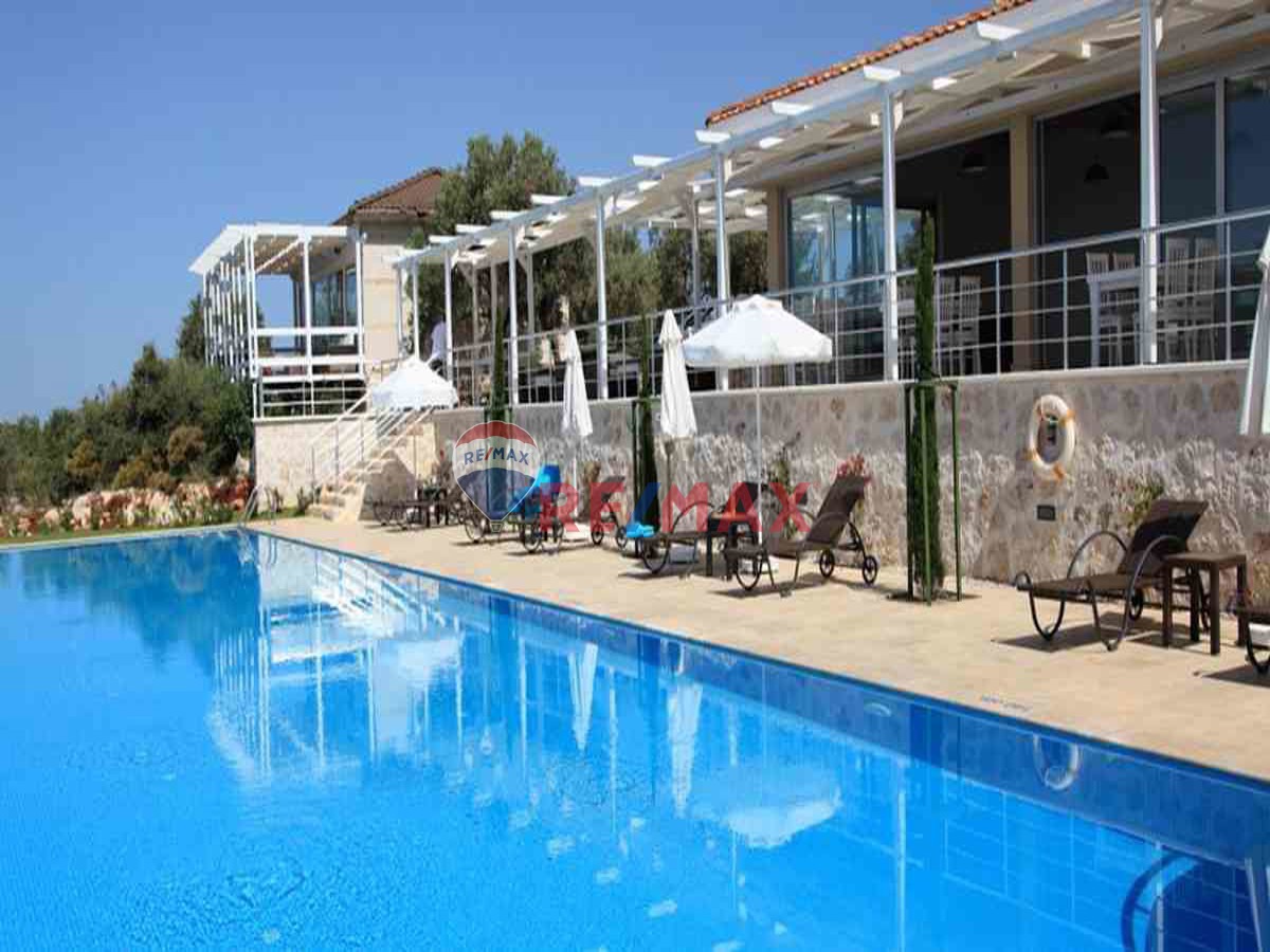 REMAX PUPA KAŞ KALKAN LAVANTA SİTESİNDE LÜKS 3+1 VİLLA - Küçük Görsel 2