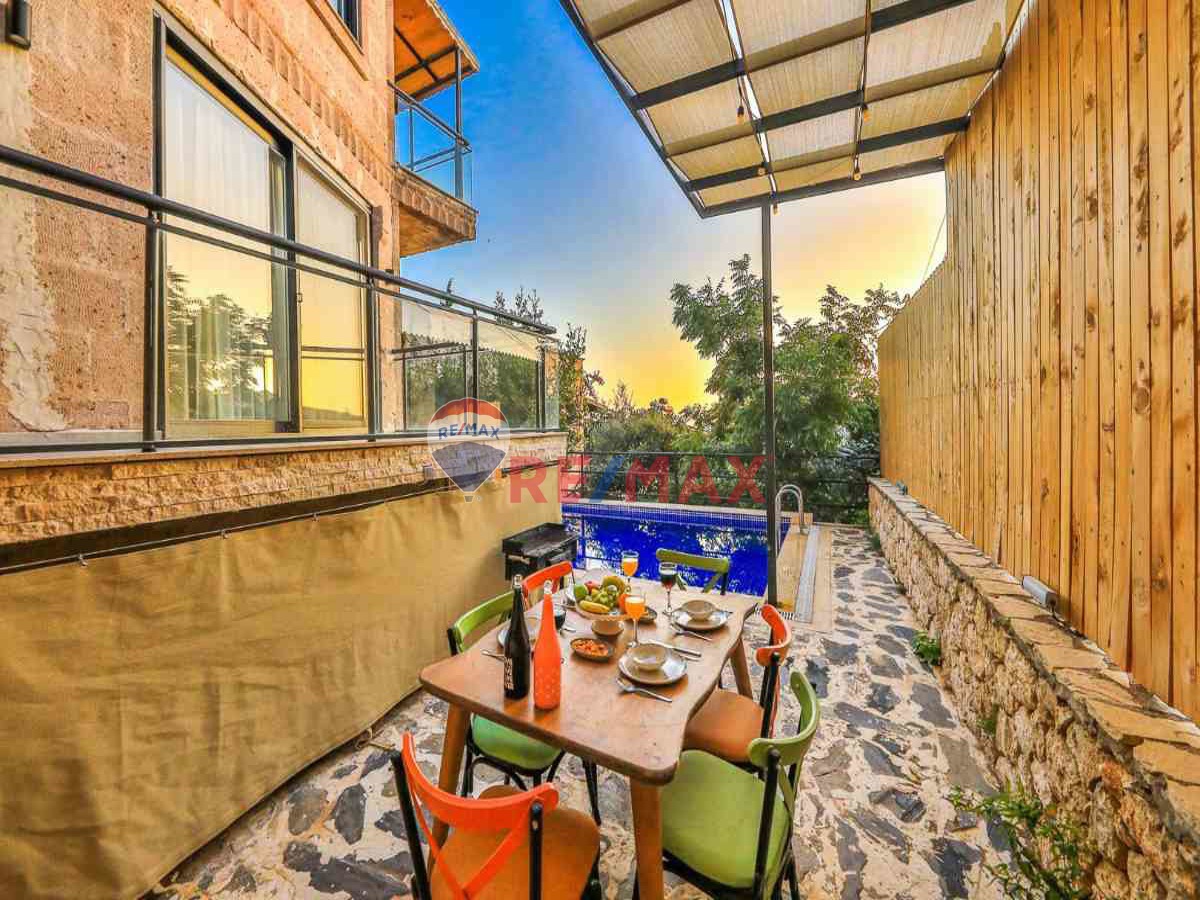RE/MAX PUPA KALKAN KIZILTAŞ'TA 3+1 LÜKS VİLLA - Görsel 8