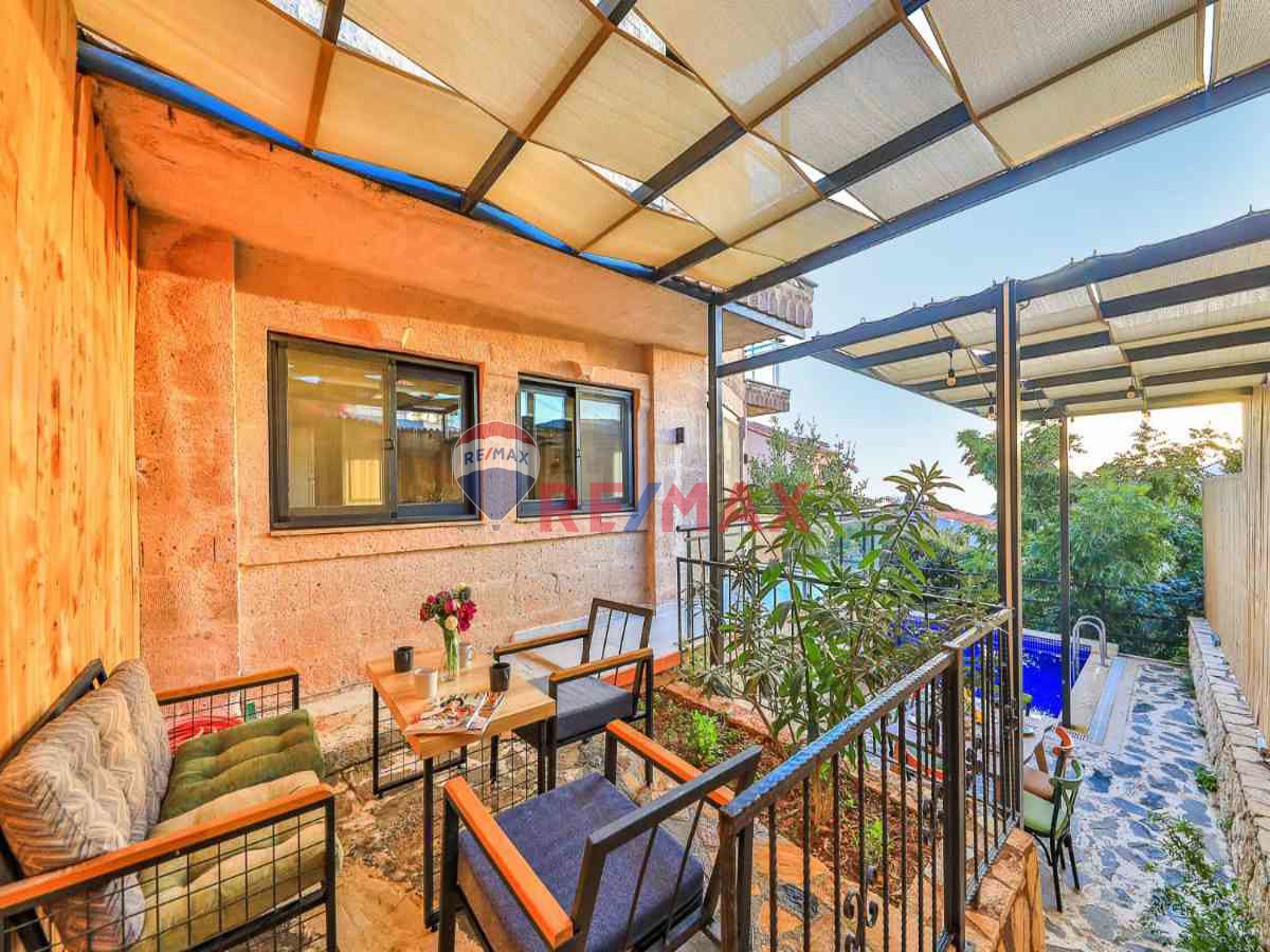 RE/MAX PUPA KALKAN KIZILTAŞ'TA 3+1 LÜKS VİLLA - Görsel 3