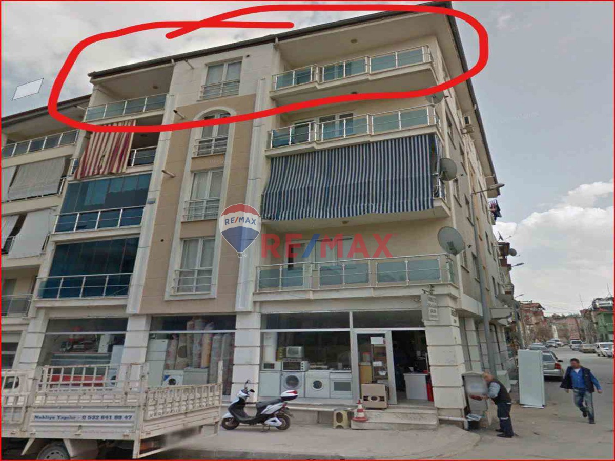 DENIZLI MERKEZDE, 300 M² KULLANIM ALANINA SAHIP 3 ODALI DUBLEKS SATILIK