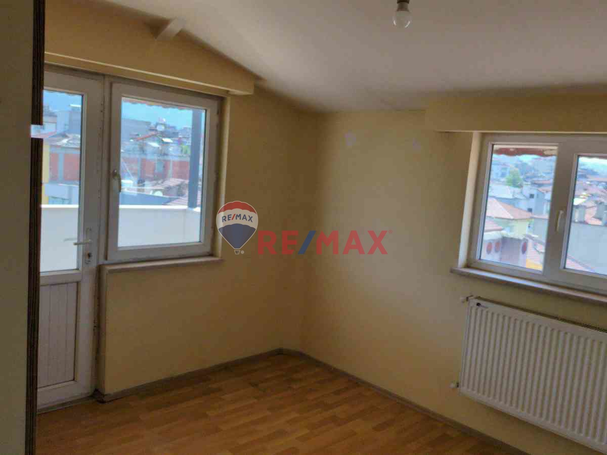 DENIZLI MERKEZDE, 300 M² KULLANIM ALANINA SAHIP 3 ODALI DUBLEKS SATILIK - Küçük Görsel 3